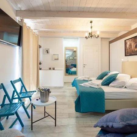 Lovely With Heated Pool And Sea View For 8 Persons *